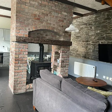 Ardnagashel Estate No 4 * Ballylickey