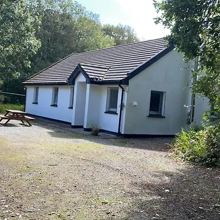 Ardnagashel Estate No 4 *