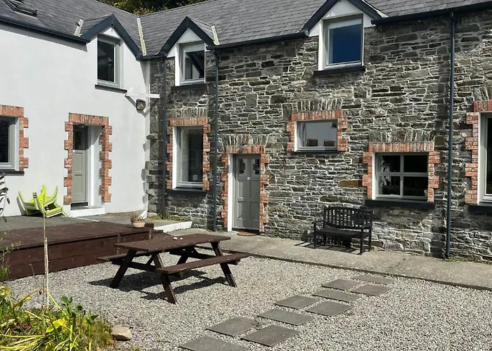 Ardnagashel Estate No 4 *